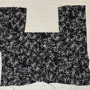 Lululemon 23” pants